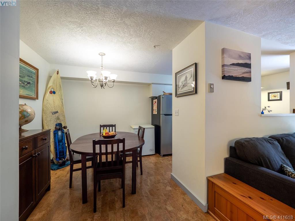  103 2527 Quadra Street, Victoria, BC 411618 Berk Cristensen