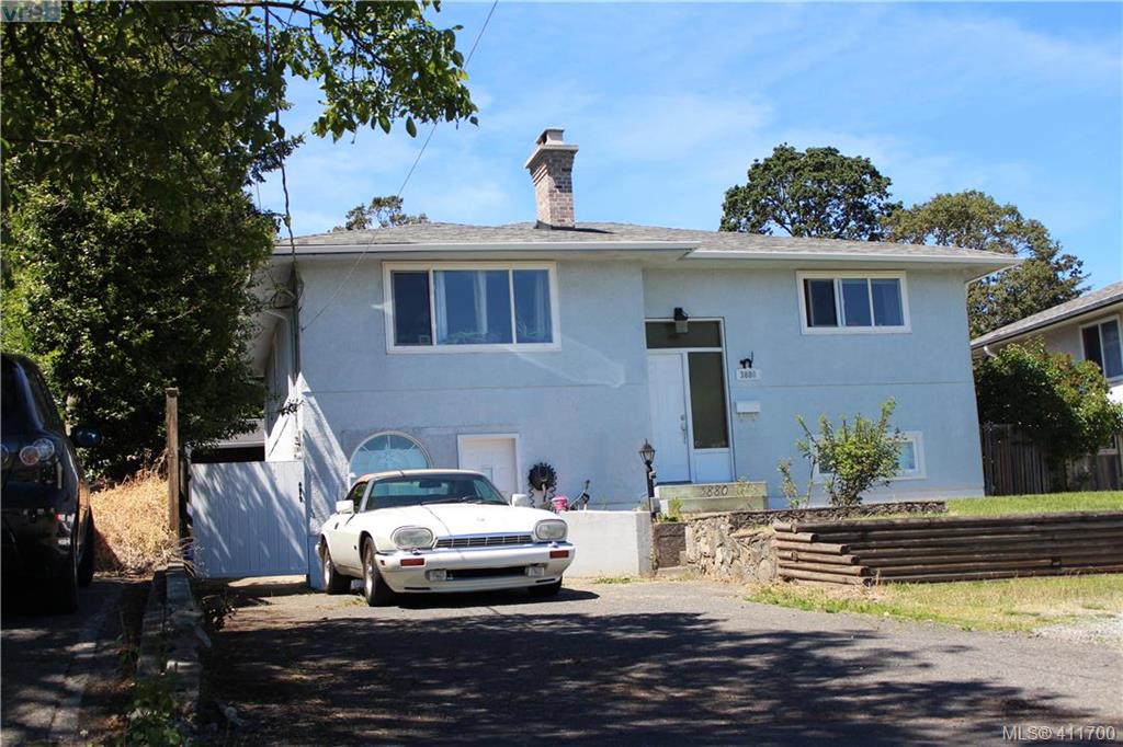 3880 Cedar Hill Road, Victoria, BC 411700 Kieren Rasura