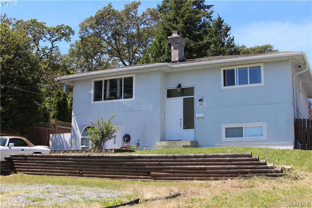 3880 Cedar Hill Road, Victoria, BC 411700 Kieren Rasura