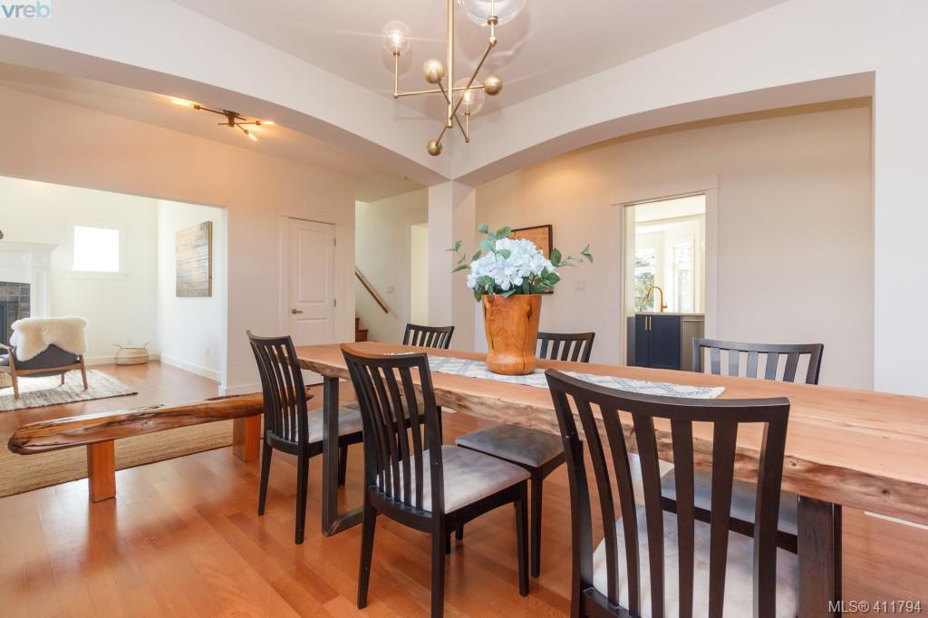 4039 South Valley Drive, Victoria, BC 411794 Tracy KeenanWhyte B