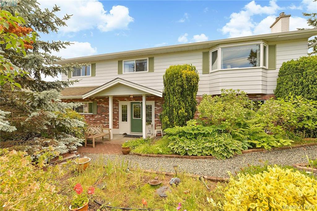 2437 Mt. St. Michael Road, Central Saanich, BC 412059 Miles Takacs