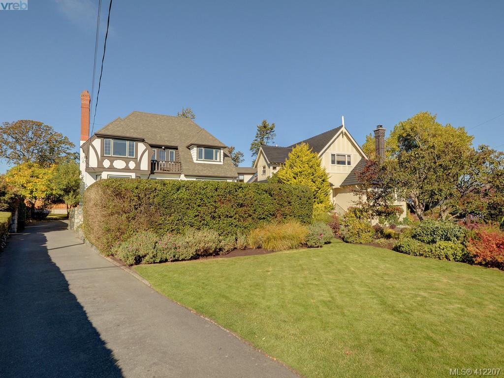 290 Beach Drive, Victoria, BC 412207 Mike Boorman