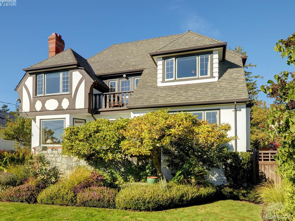 290 Beach Drive, Victoria, BC 412207 Mike Boorman