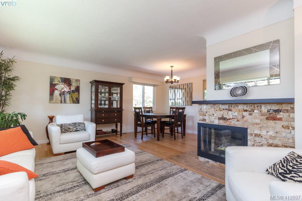 2861 Eastdowne Road, Victoria, BC 412697 Broker Harry Newton