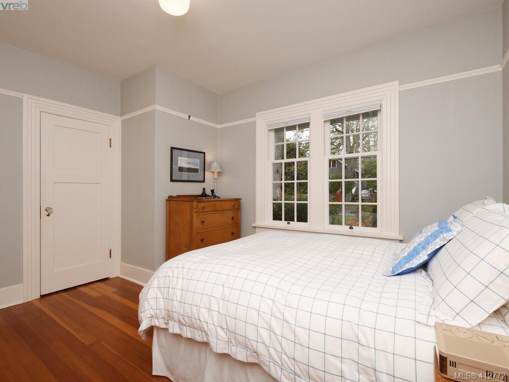 1039 St. David Street, Victoria, BC 412772 Nicole Pelan