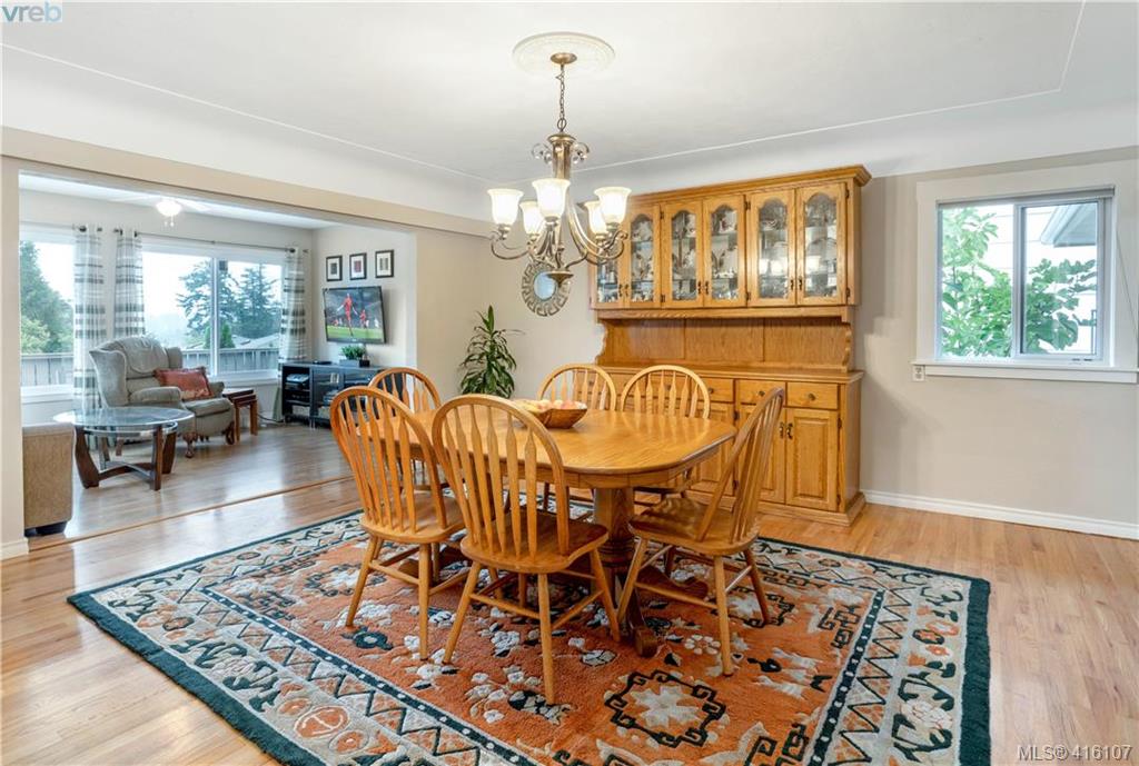 1215 W Burnside Road, Victoria, BC 416107 Marten Homes Real Estate