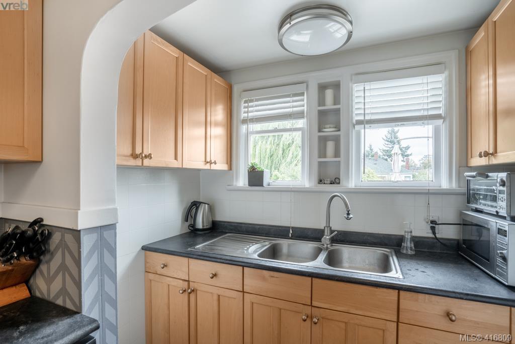 3055 Earl Grey Street, Victoria, BC 416809 Marten Homes Real Estate