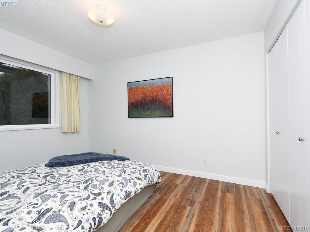  201 1157 Fairfield Road, Victoria, BC 417216 Victoria Real Estate Specialist