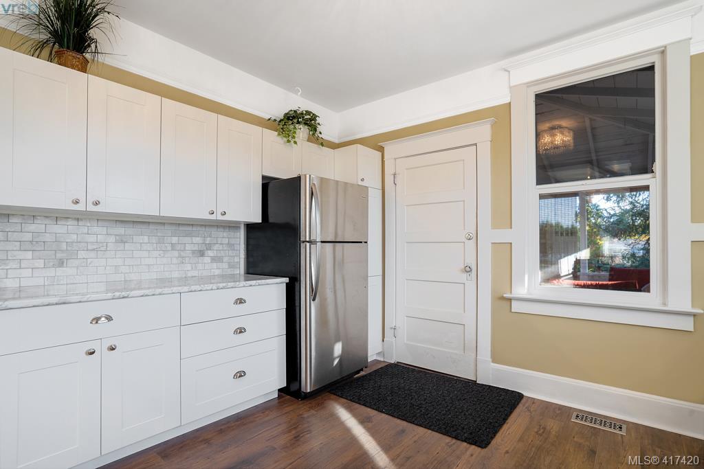 4137 Glanford Avenue, Victoria, BC 417420 Mark Rice Personal Real