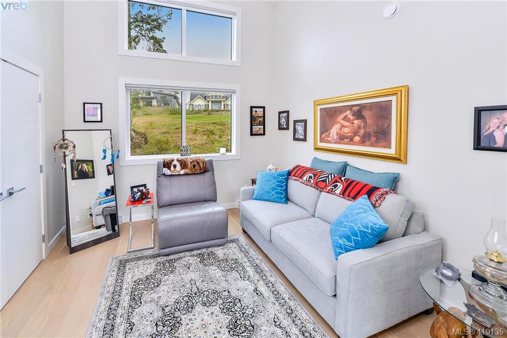  103 1464 Bear Mountain Parkway, Victoria, BC 419135 Miles Takacs