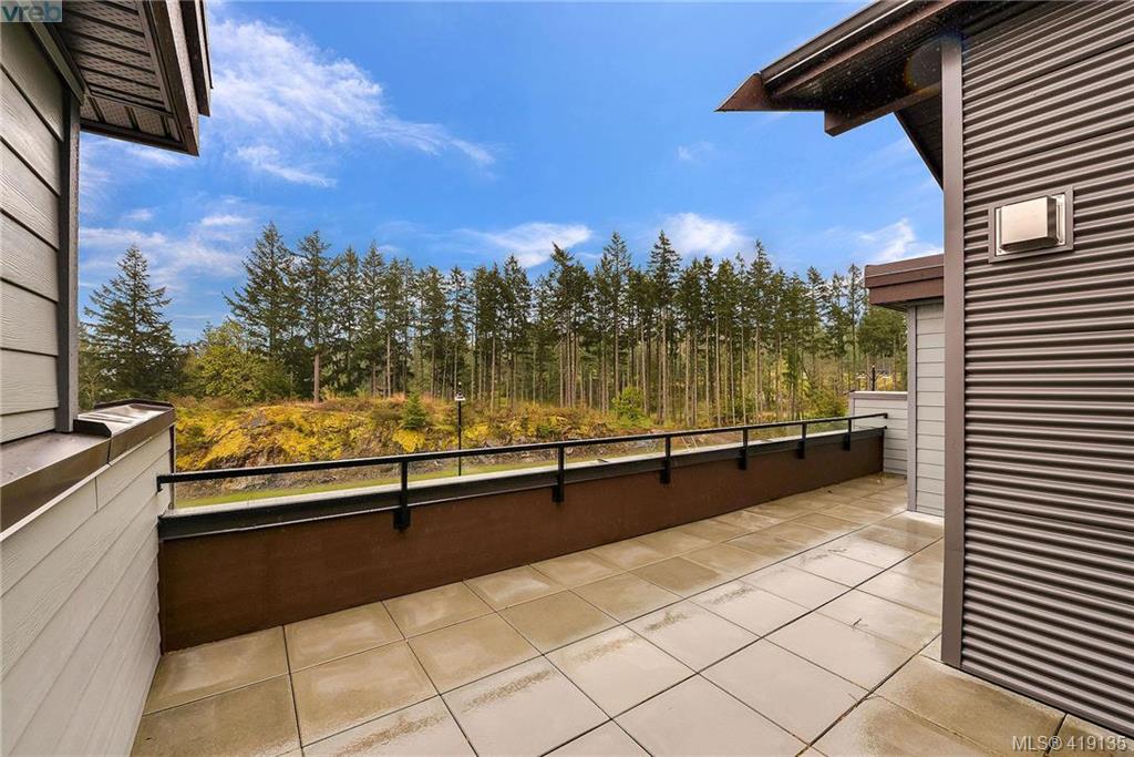  103 1464 Bear Mountain Parkway, Victoria, BC 419135 Miles Takacs