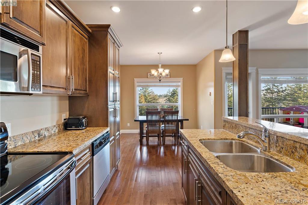 2103 Longspur Drive, Victoria, BC 420116 Marten Homes Real Estate