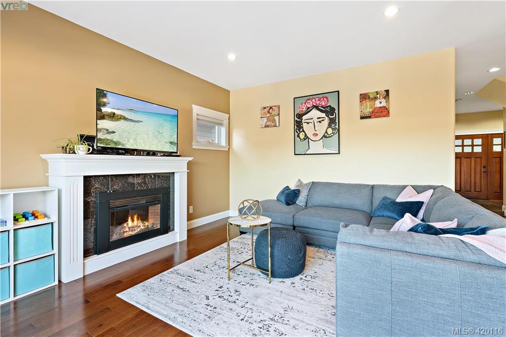 2103 Longspur Drive, Victoria, BC 420116 Marten Homes Real Estate