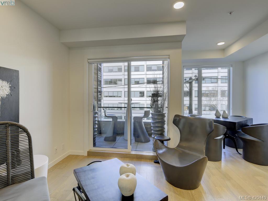  409 1033 Cook Street, Victoria, BC 420440 Alex Rose