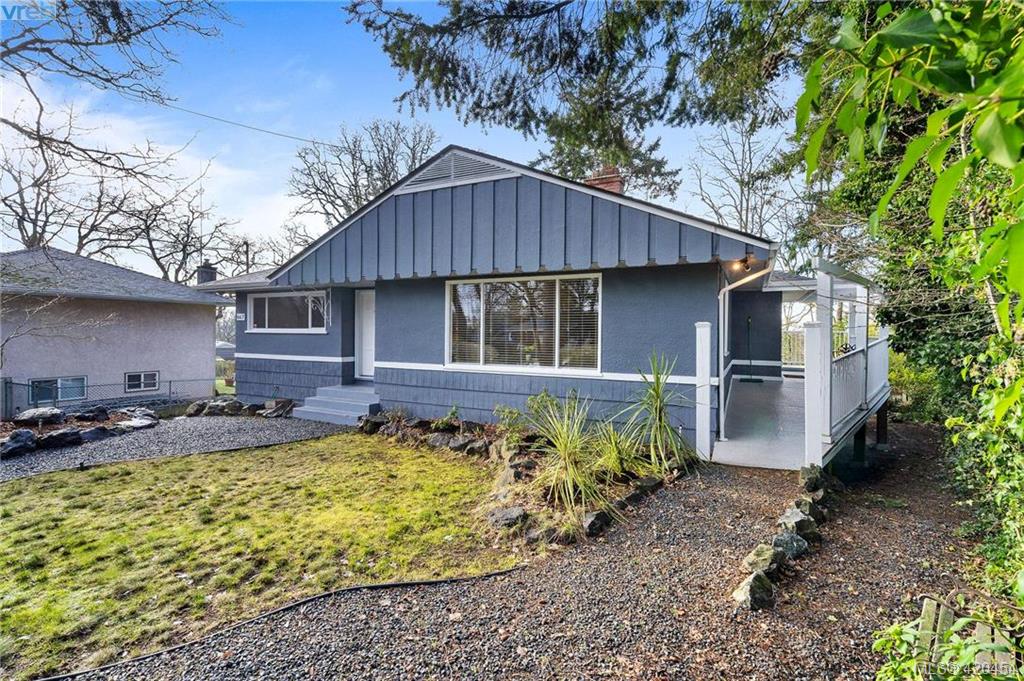 667 W Burnside Road, Victoria, BC 420454 Kieren Rasura