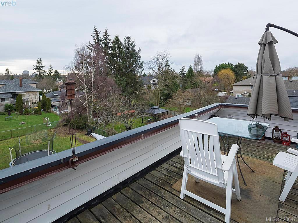 1735 Kings Road, Victoria, BC 420647 Robin Cushing Victoria YYJ