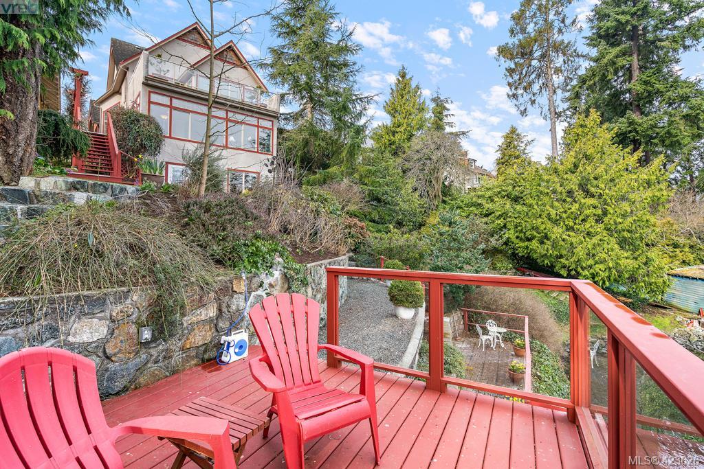 526 Selkirk Avenue, Victoria, BC 423626 Robin Cushing Victoria
