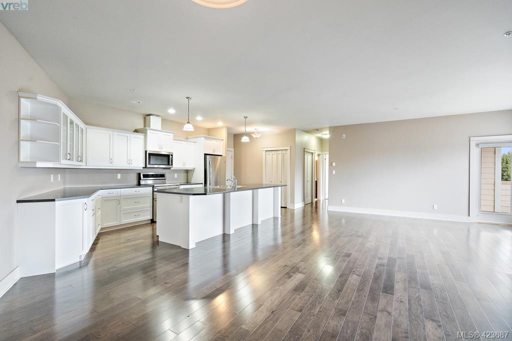  306 3915 Carey Road, Victoria, BC 423687 Gower Smith Real Estate Team