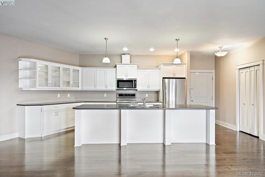  306 3915 Carey Road, Victoria, BC 423687 Gower Smith Real Estate Team