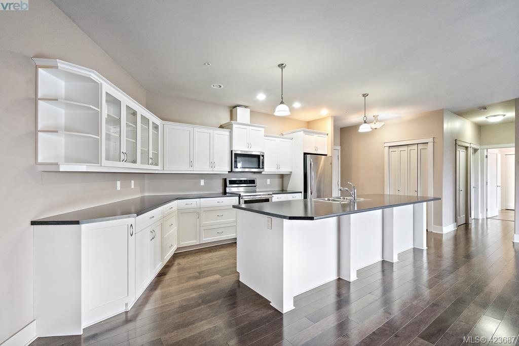  306 3915 Carey Road, Victoria, BC 423687 Gower Smith Real Estate Team