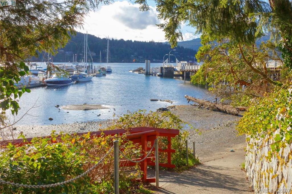 307-7111-west-saanich-road-central-saanich-bc-426307-the-house