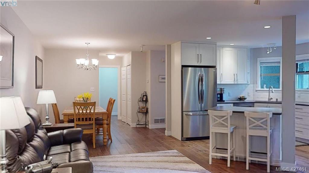  14 500 Marsett Place, Victoria, BC 427461 Your Home Team