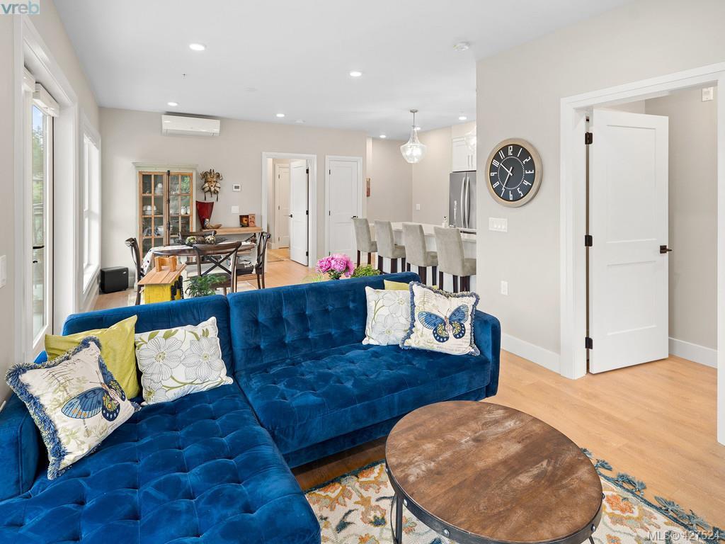  215 741 Travino Lane, Victoria, BC 427524 Victoria Real Estate