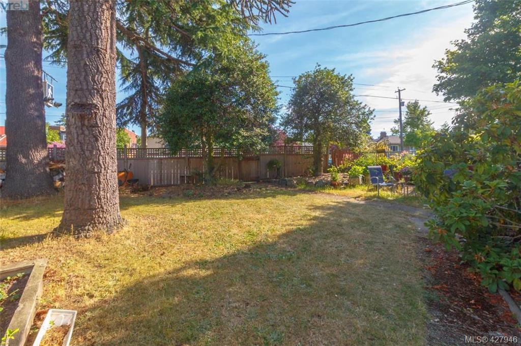 1018 Bay Street, Victoria, BC 427946 Matt Loken