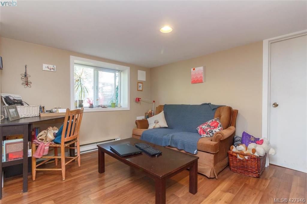 1018 Bay Street, Victoria, BC 427946 Matt Loken