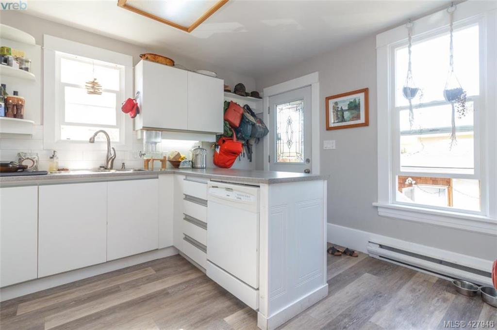 1018 Bay Street, Victoria, BC 427946 Matt Loken