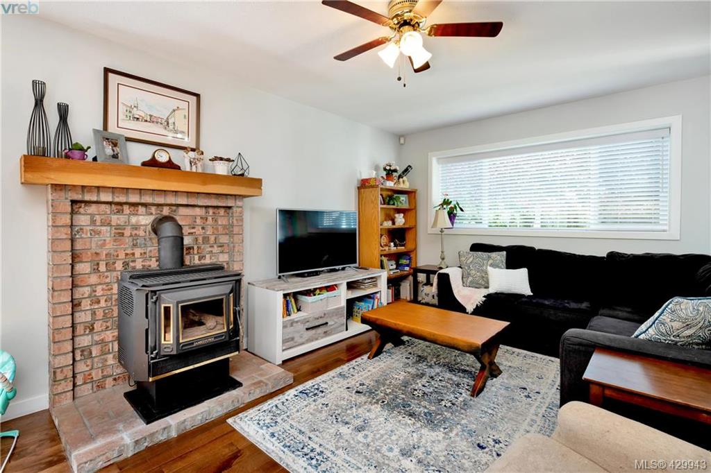 2234 Meredith Road, Nanaimo, BC 844887 Gower Smith Real Estate Team