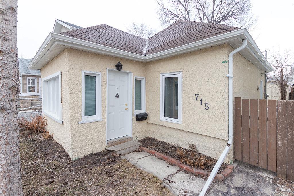 715 Ashburn Street, Winnipeg, MB, R3G 3C6 202008021 John Frank
