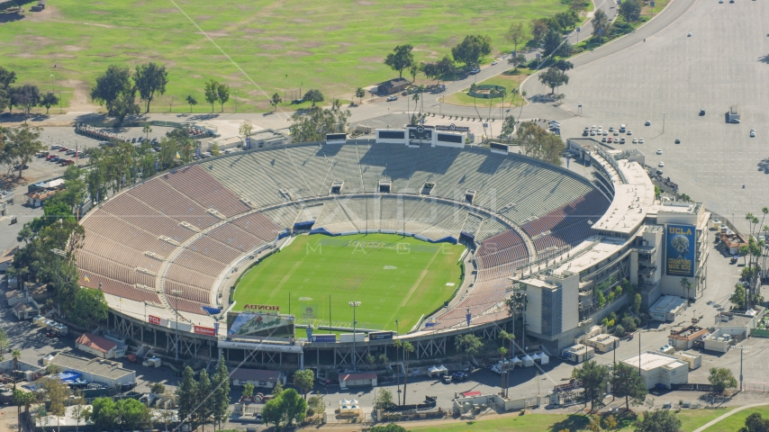 The Rose Bowl Stadium football field in Pasadena, California Aerial Stock Photo AX0159_088.0000255 | Axiom Images