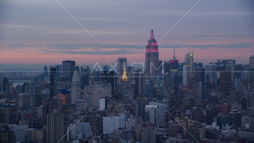 Empire State Building and Midtown skyscrapers at sunset in Midtown, New York City Aerial Stock Photos AX121_077.0000073F