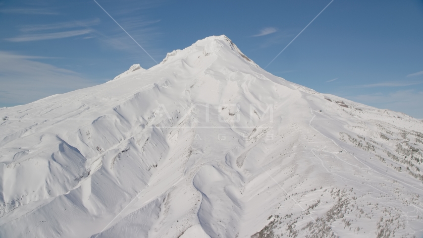 Snow-covered mountain slopes of Mount Hood, Cascade Range, Oregon Aerial Stock Photos AX154_096.0000000F