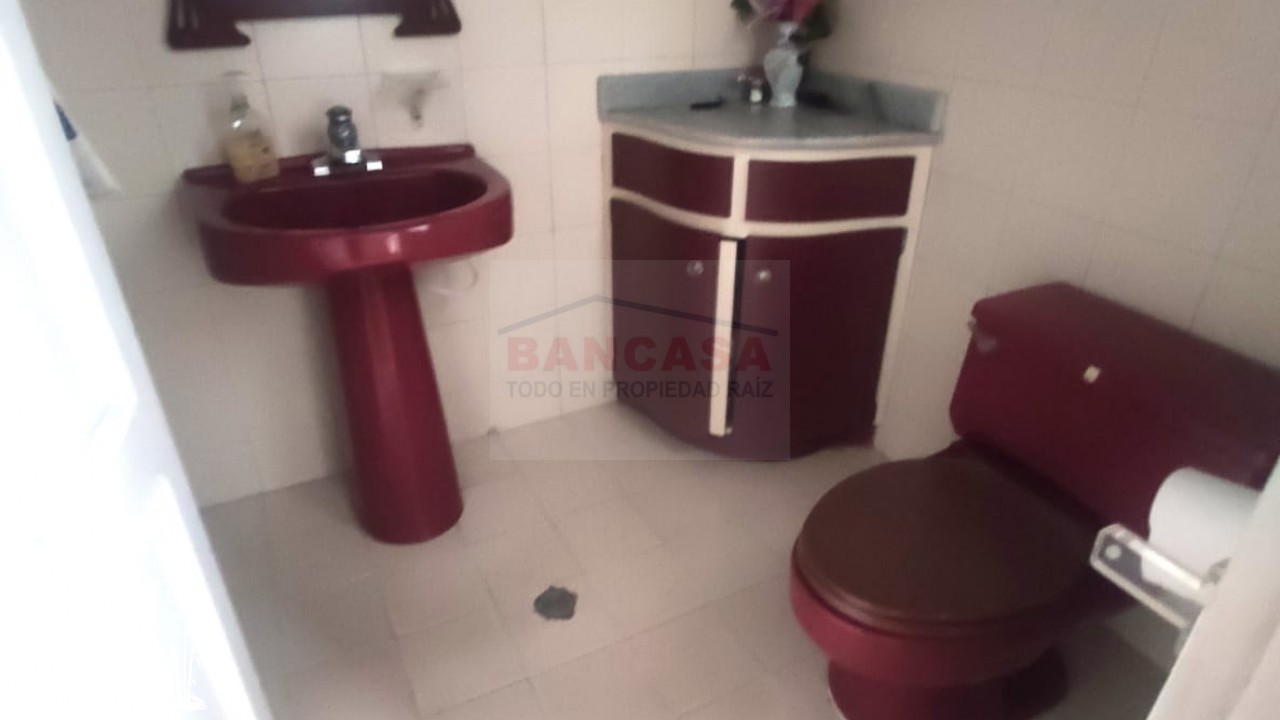 LAURELES , MEDELLÍN - 27926