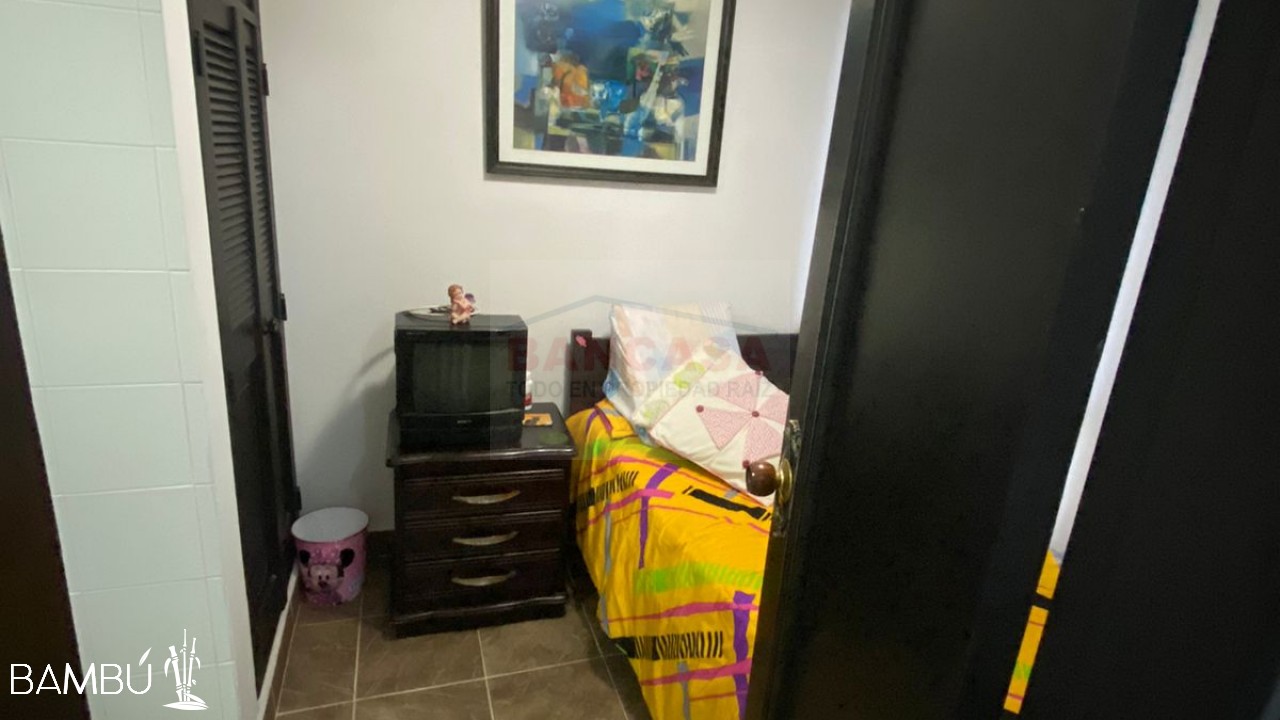 LAURELES , MEDELLÍN - 28135