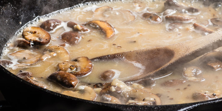 Mushroom and Garlic Gravy