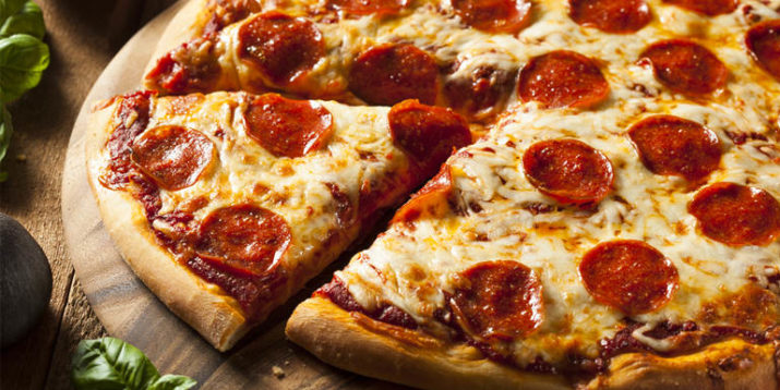 5 Eating Habits That Might Be Screwing Up Your Sleep