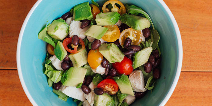 Arugula Salad with Chicken and Black Beans