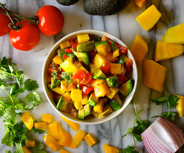 Chunky Rainbow Salsa | BeachbodyBlog.com