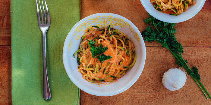 Creamy Roasted Red Pepper Zucchini Noodles