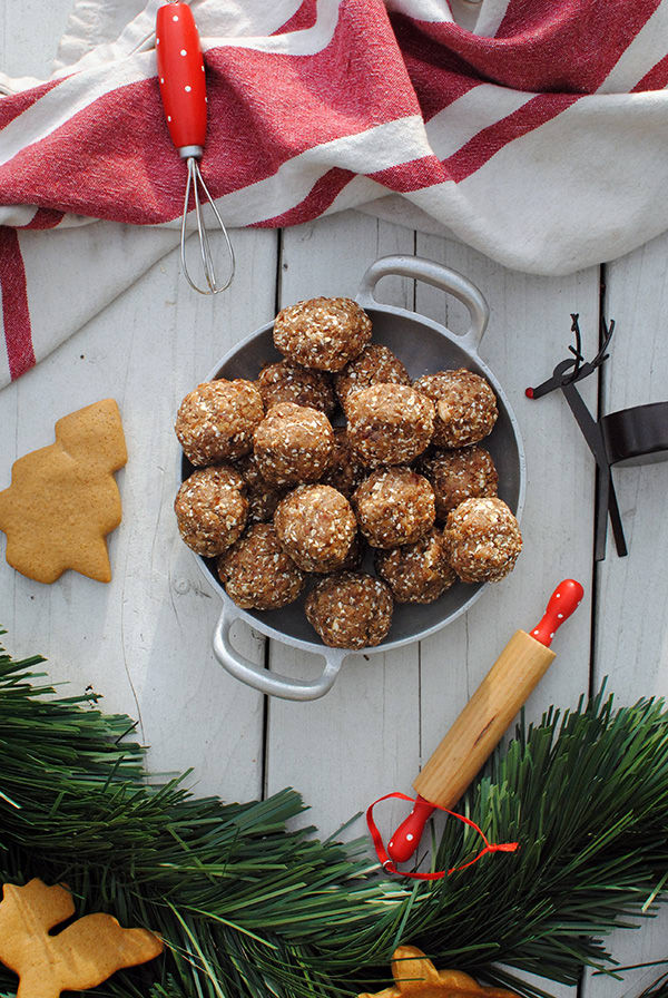 gingerbread-balls-recipe-58-calories-the-beachbody-blog