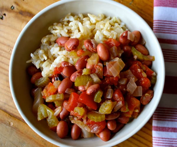 Savory Slow Cooker Beans with Rice Recipe | BeachbodyBlog.com 