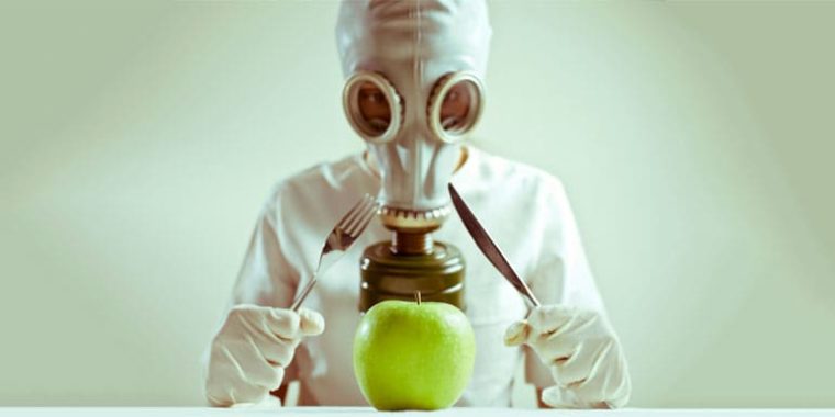 The 10 Most Contaminated Foods | BeachbodyBlog.com