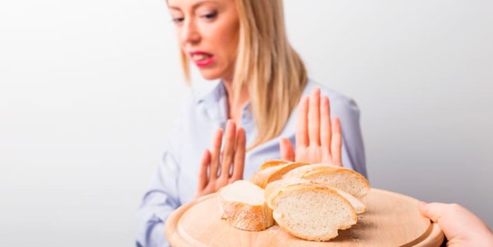 What to Say When People Push You to Eat Unhealthy Foods