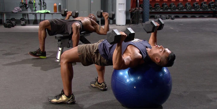 9 of the Best Dumbbell Chest Exercises