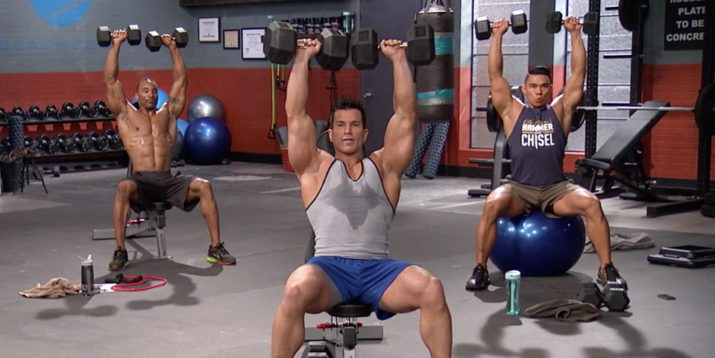 How to Do a Dumbbell Military Press With Perfect Form