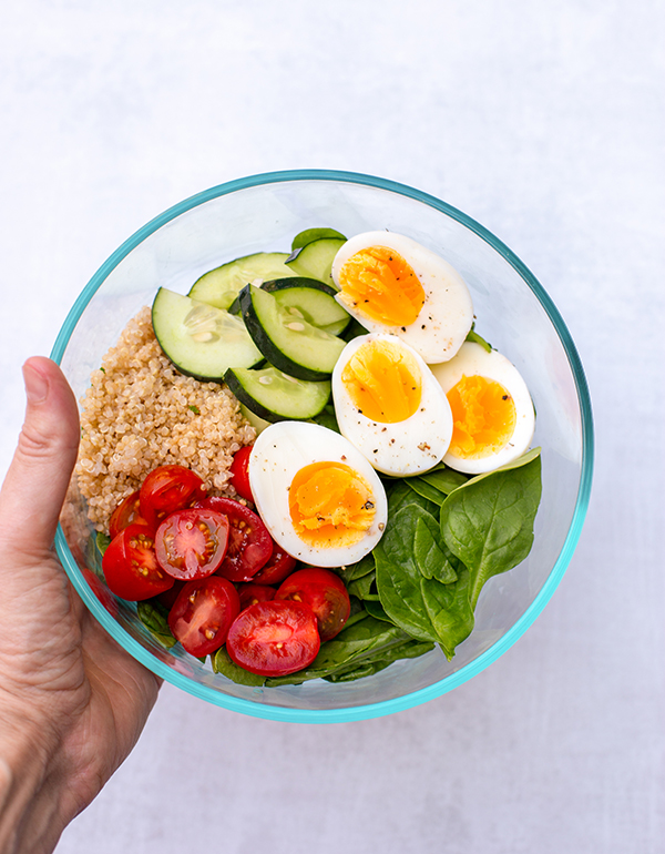LIIFT4 Meal Prep Spinach with Egg Salad