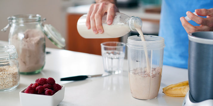 Everything You Need to Know About Cashew Milk